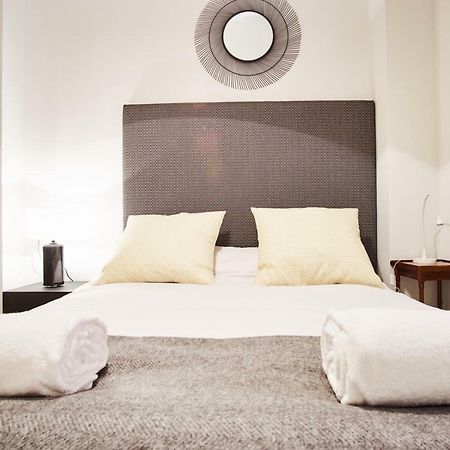 Arenal Carreteria Deluxe Suites By Valcambre Sevilla Kültér fotó
