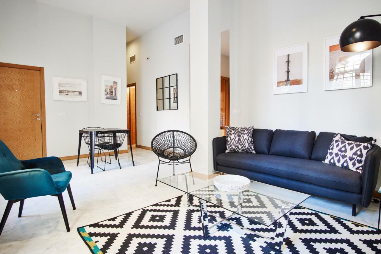 Arenal Carreteria Deluxe Suites By Valcambre Sevilla Kültér fotó