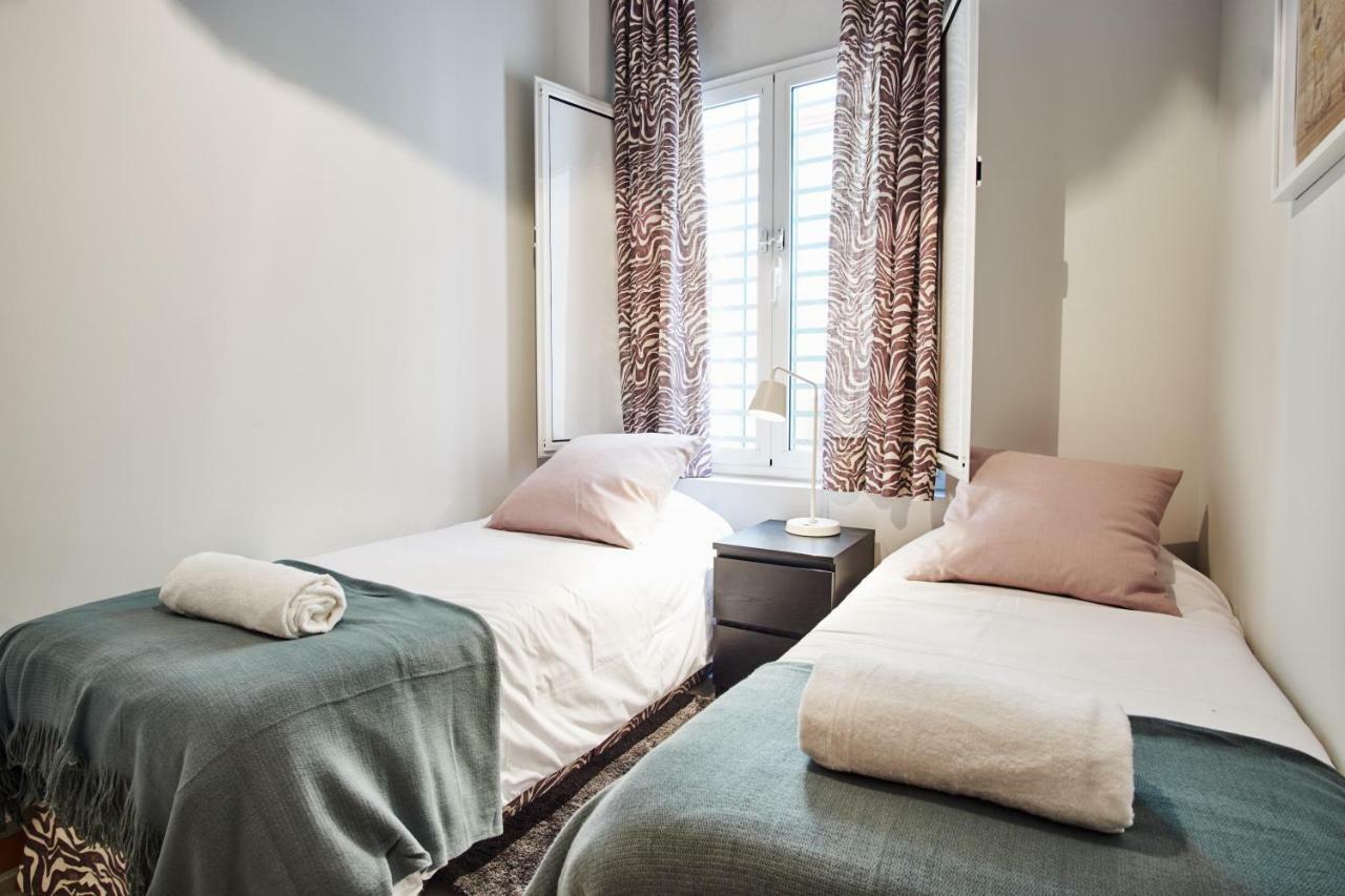 Arenal Carreteria Deluxe Suites By Valcambre Sevilla Kültér fotó
