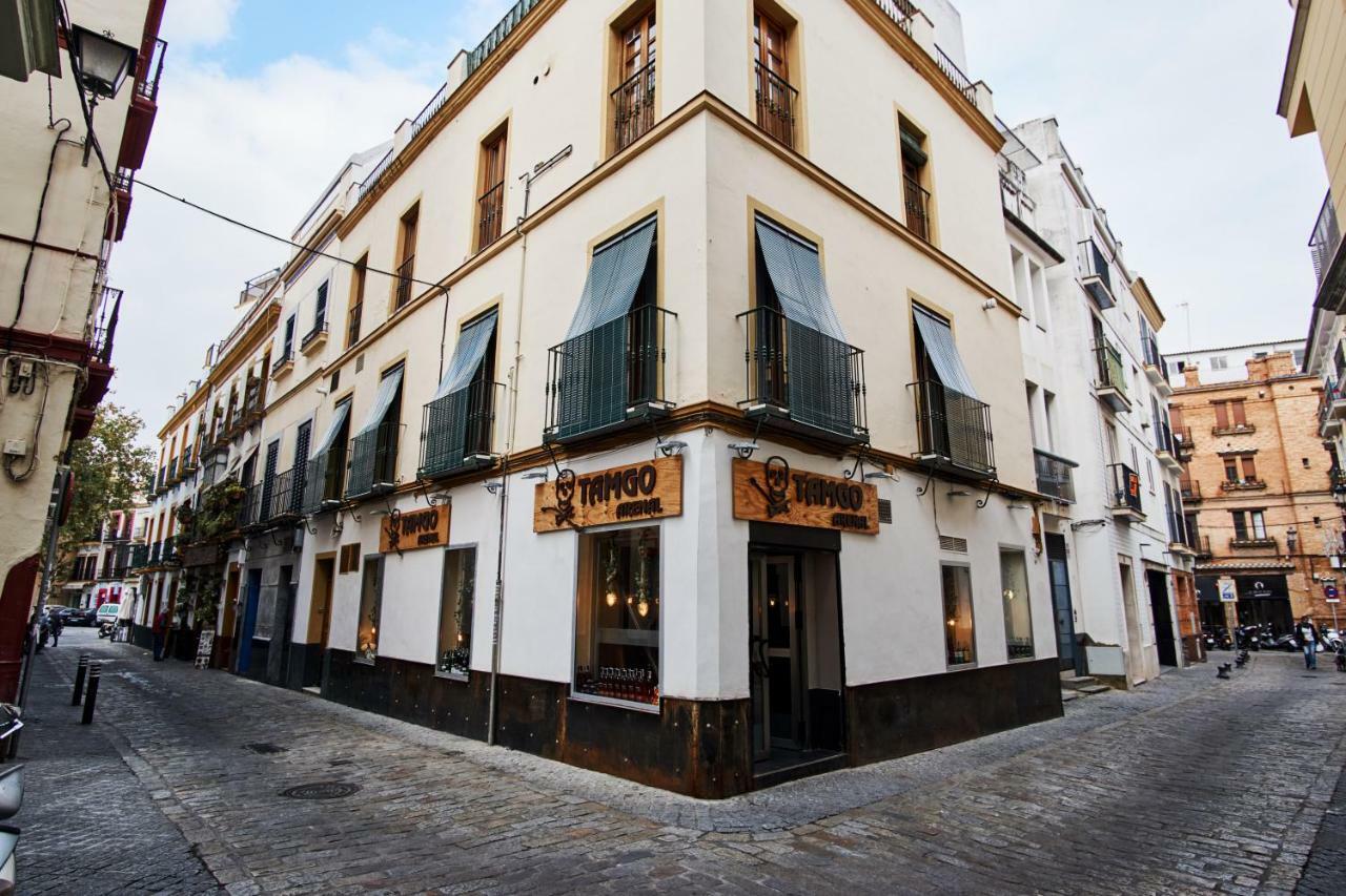Arenal Carreteria Deluxe Suites By Valcambre Sevilla Kültér fotó