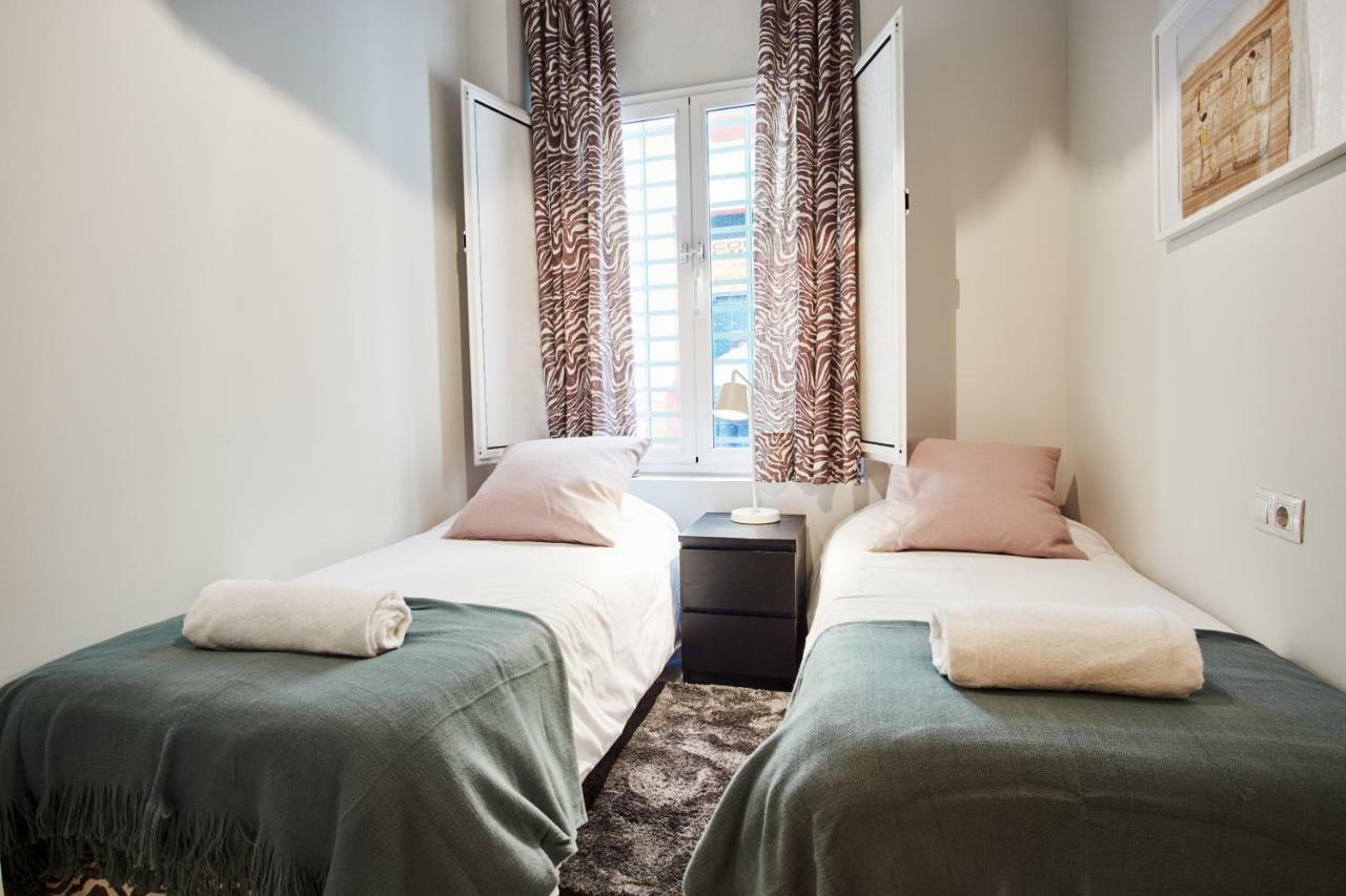 Arenal Carreteria Deluxe Suites By Valcambre Sevilla Kültér fotó